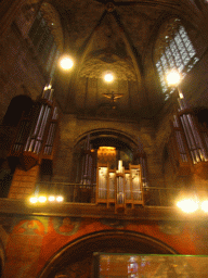 The nave and the organ at the Aachen Cathedral