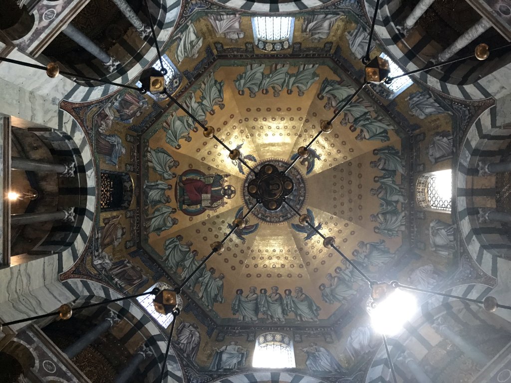 The ceiling of the Oktogon nave of the Aachen Cathedral