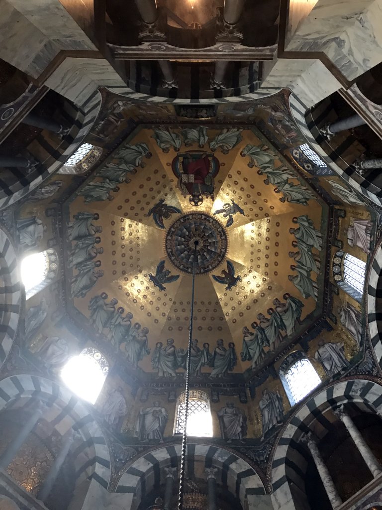 The ceiling of the Oktogon nave of the Aachen Cathedral