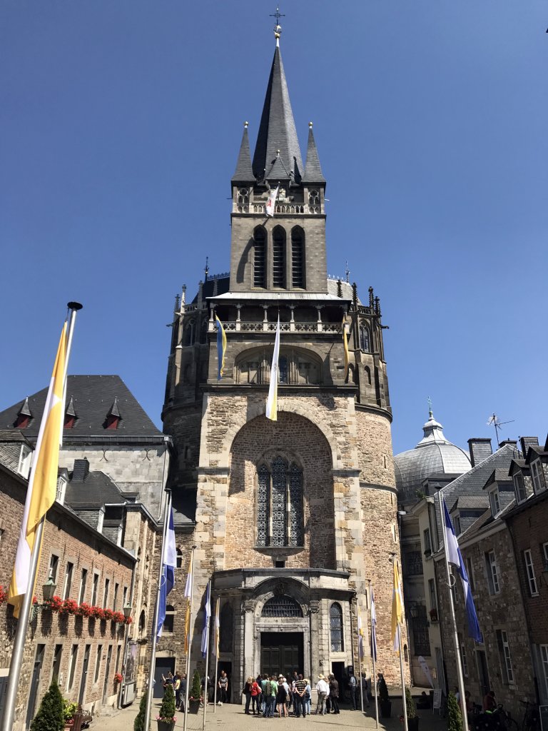 The west side of the Aachen Cathedral at the Domhof square