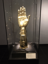 Arm Reliquary of Charlemagne at the Ground Floor of the Aachen Cathedral Treasury, with explanation