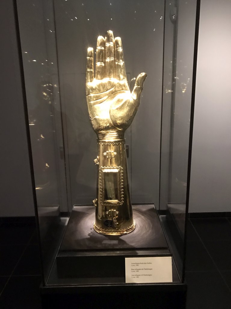 Arm Reliquary of Charlemagne at the Ground Floor of the Aachen Cathedral Treasury, with explanation