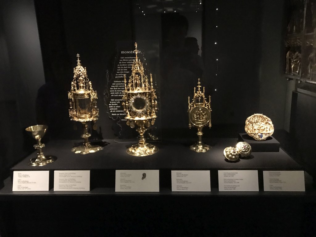 Reliquaries at the Ground Floor of the Aachen Cathedral Treasury, with explanation