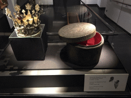 Crone of Margaret of York with case, at the Upper Floor of the Aachen Cathedral Treasury, with explanation