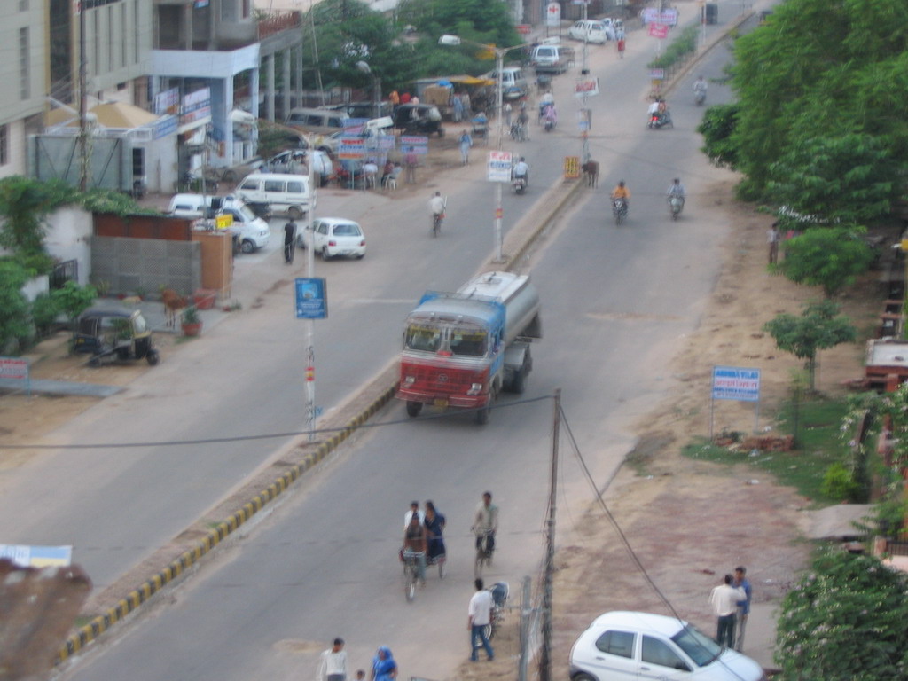 View from the roof of Hotel Safari on nearby street