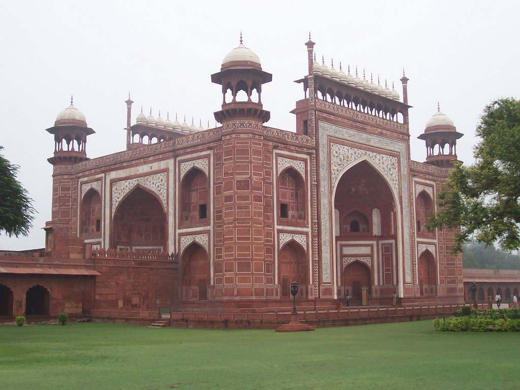 The Great Gate (Darwaza-i rauza), entrance to the Taj Mahal complex