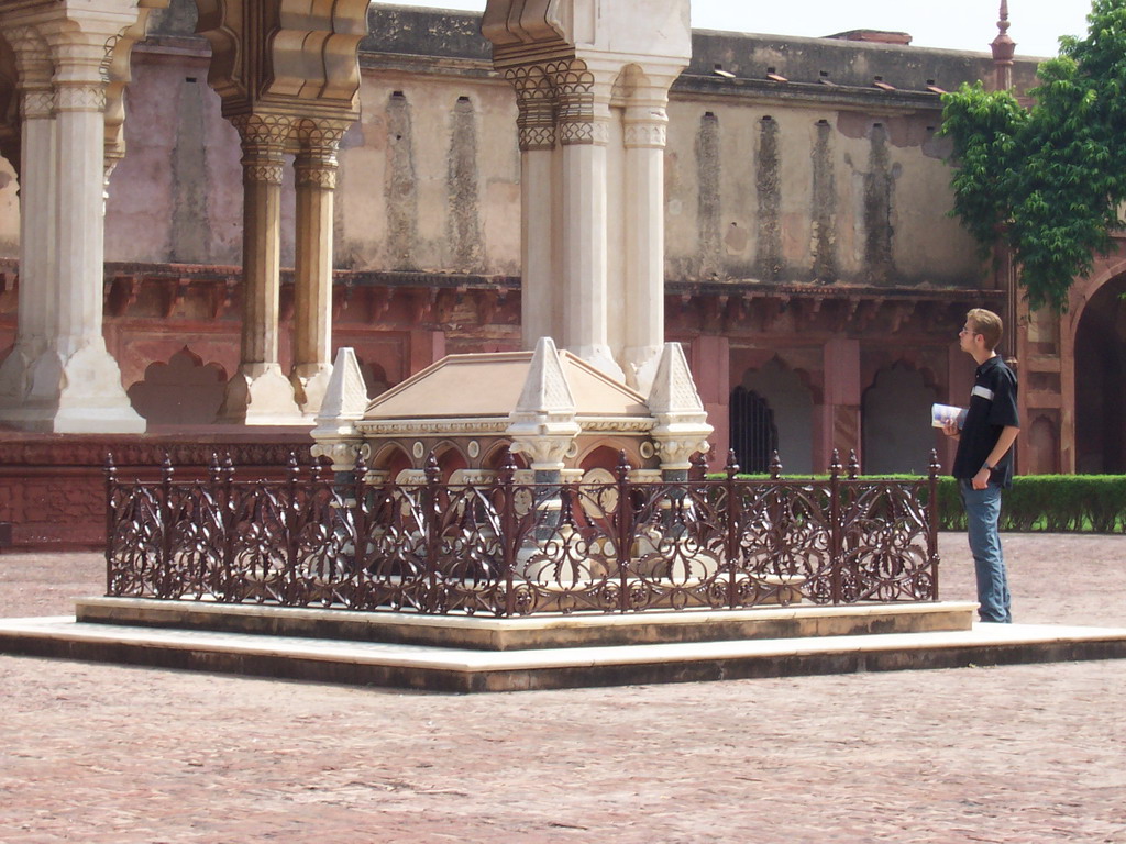 Rick at the Tomb of John Russell Colvin in front of the Diwan-I-Am hall at the Agra Fort