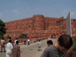 Tim at the entrance road and the Amar Singh gate of the Agra Fort