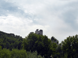 The Castle of the Duke of Guise at Orgon, viewed from our rental car at the road from Avignon
