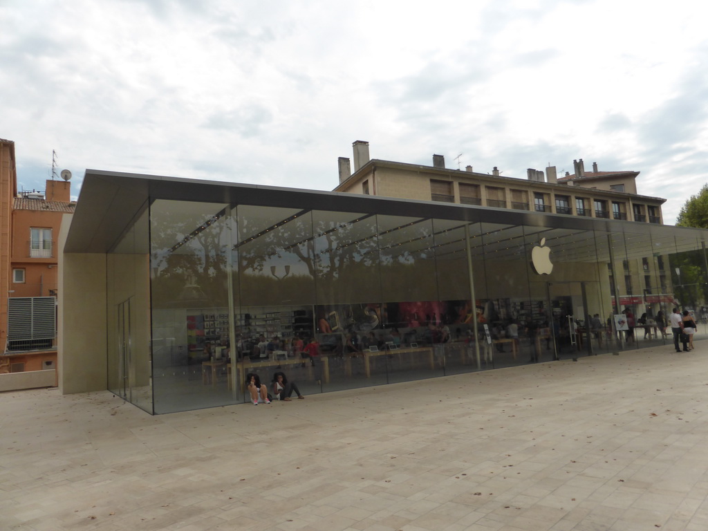 Apple store at the south side of the Place de la Rotonde square