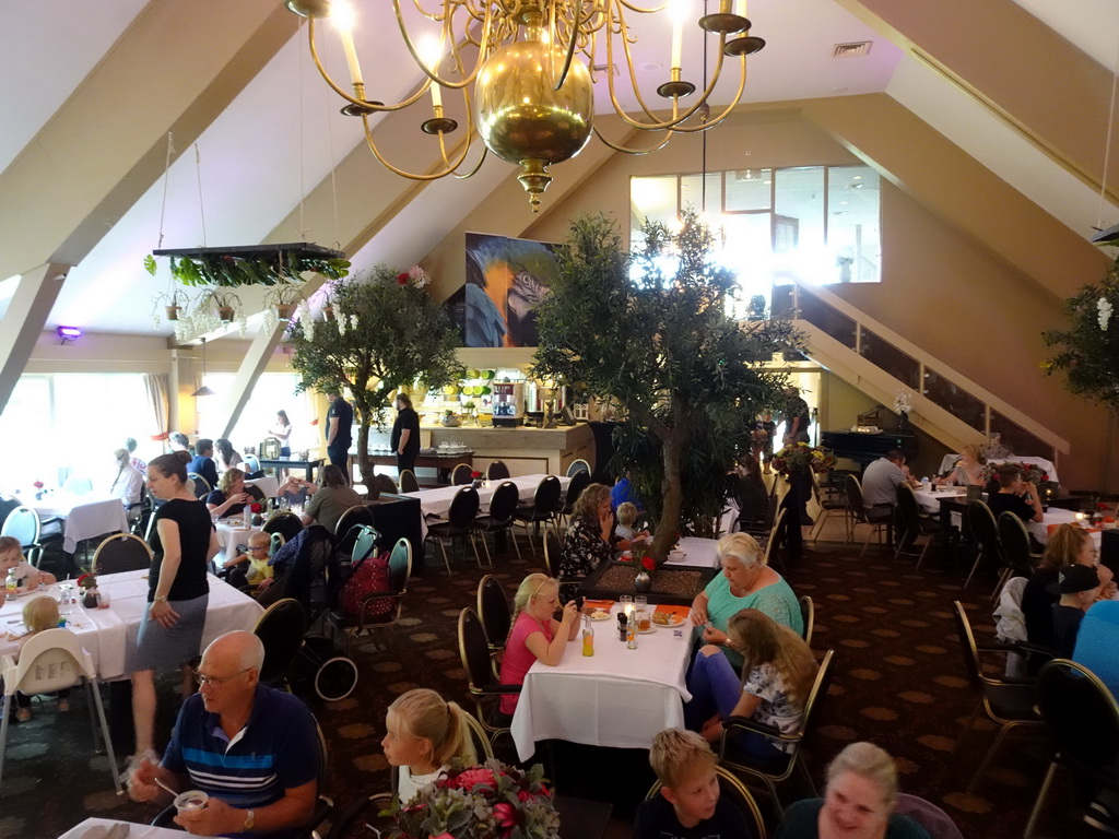 Interior of the Casa Havana restaurant at the Vogelpark Avifauna zoo