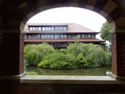 The Van der Valk Hotel Avifauna, viewed through the replica of the Sneeker Waterpoort gate at the Vogelpark Avifauna zoo