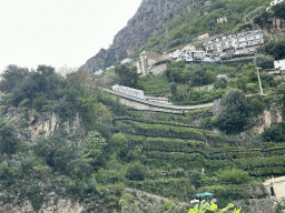 Houses at the west side of town, viewed from the rental car on the Via Giovanni Augustariccio street