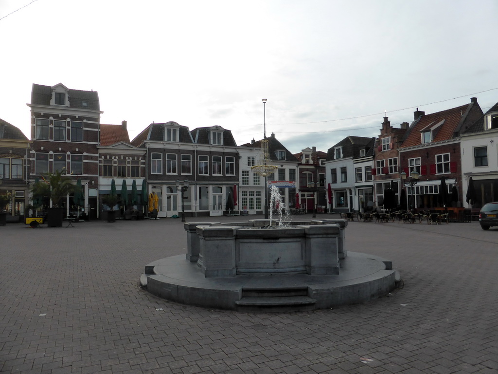 The Stadsbron fountain at the Hof square