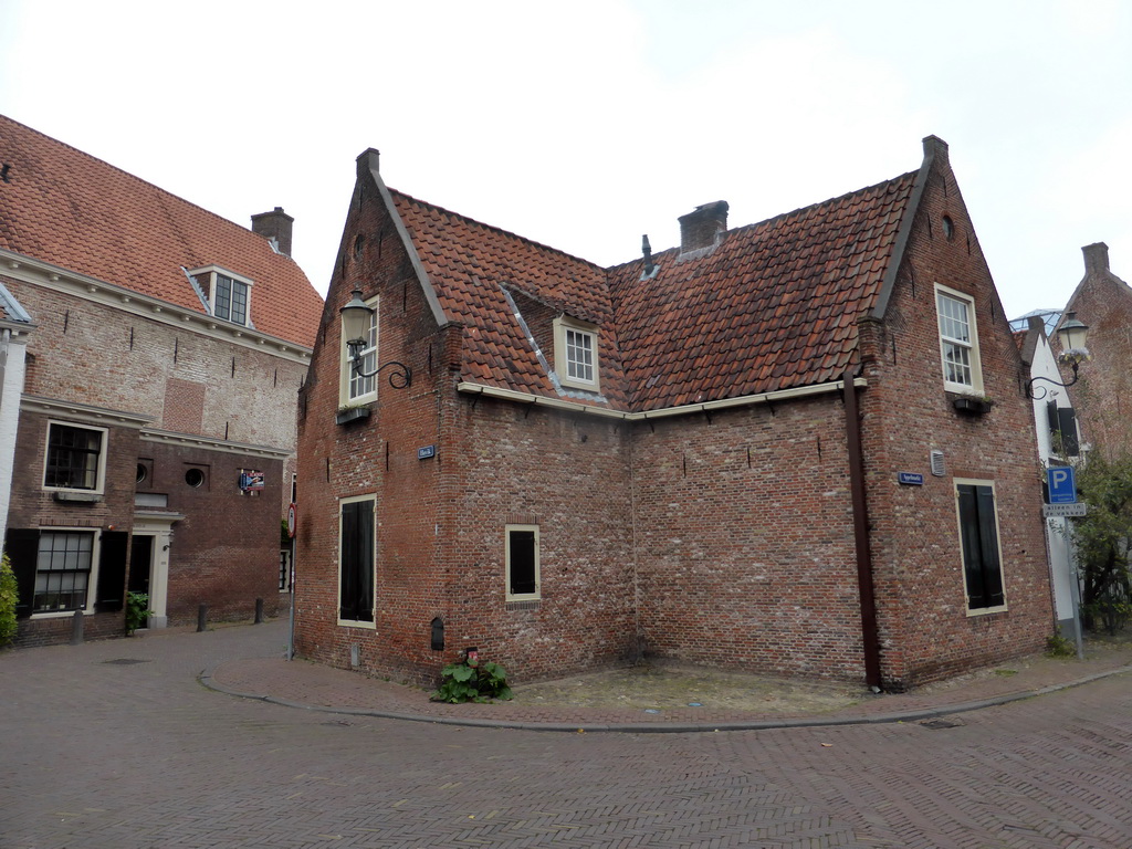 Building at the crossing of the Havik street and the Appelmarkt square