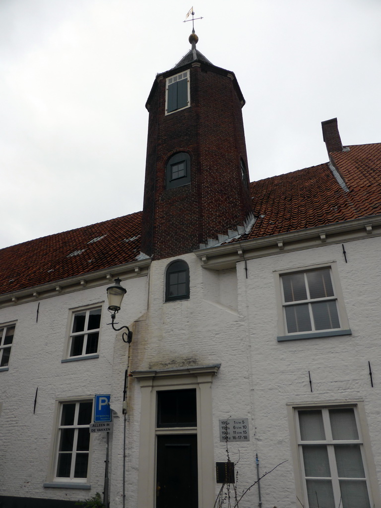 Front of a building at the Muurhuizen street