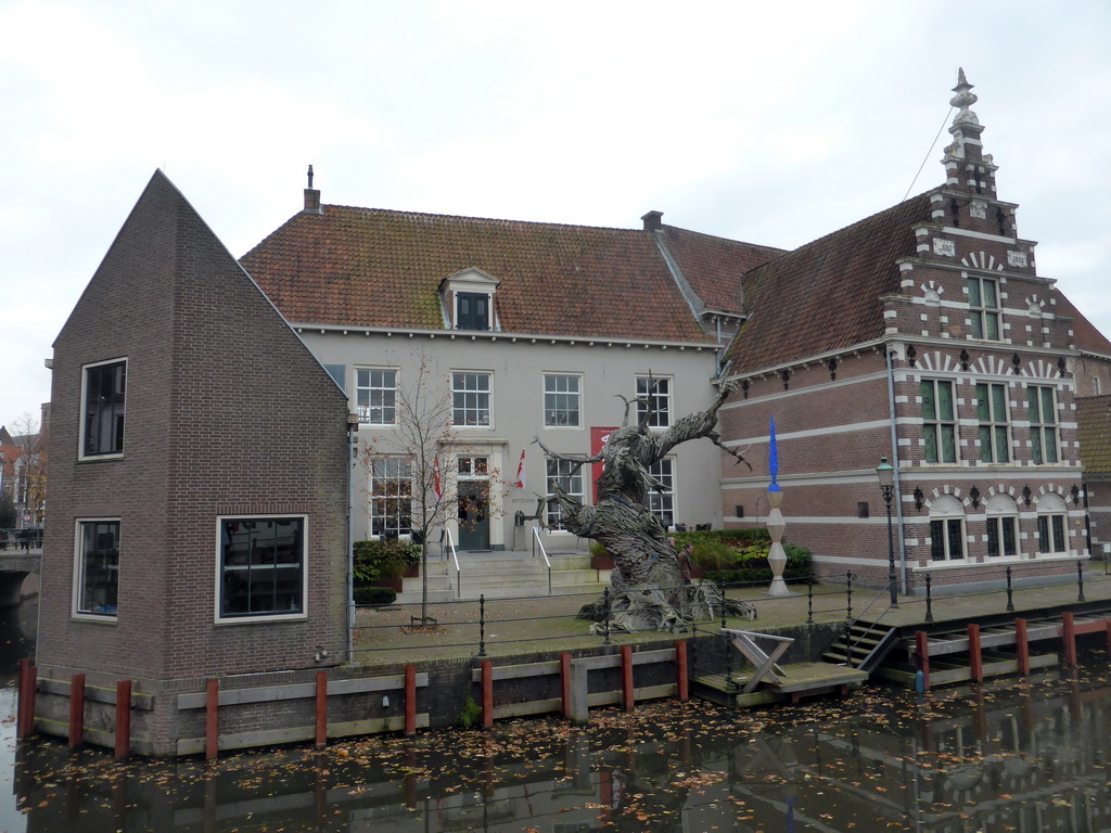 Left front of the Museum Flehite at the Westsingel street