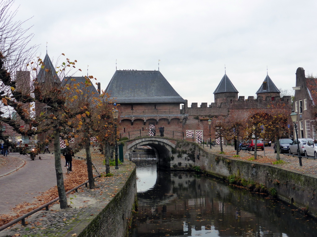 The Eem river and the back side of the Koppelpoort gate