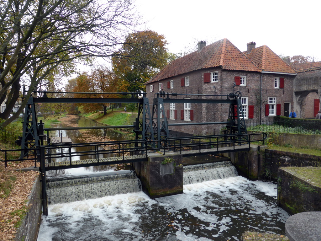 Sluice at the Eem river at the northeast side of the Koppelpoort gate