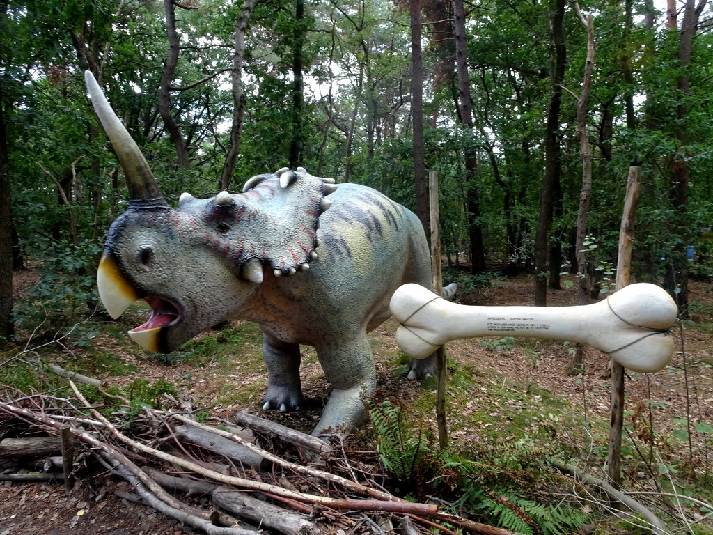 Centrosaurus statue at the DinoPark at the DierenPark Amersfoort zoo, with explanation