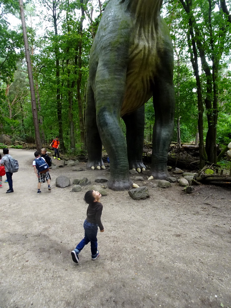 Max with the Brachiosaurus statue at the DinoPark at the DierenPark Amersfoort zoo