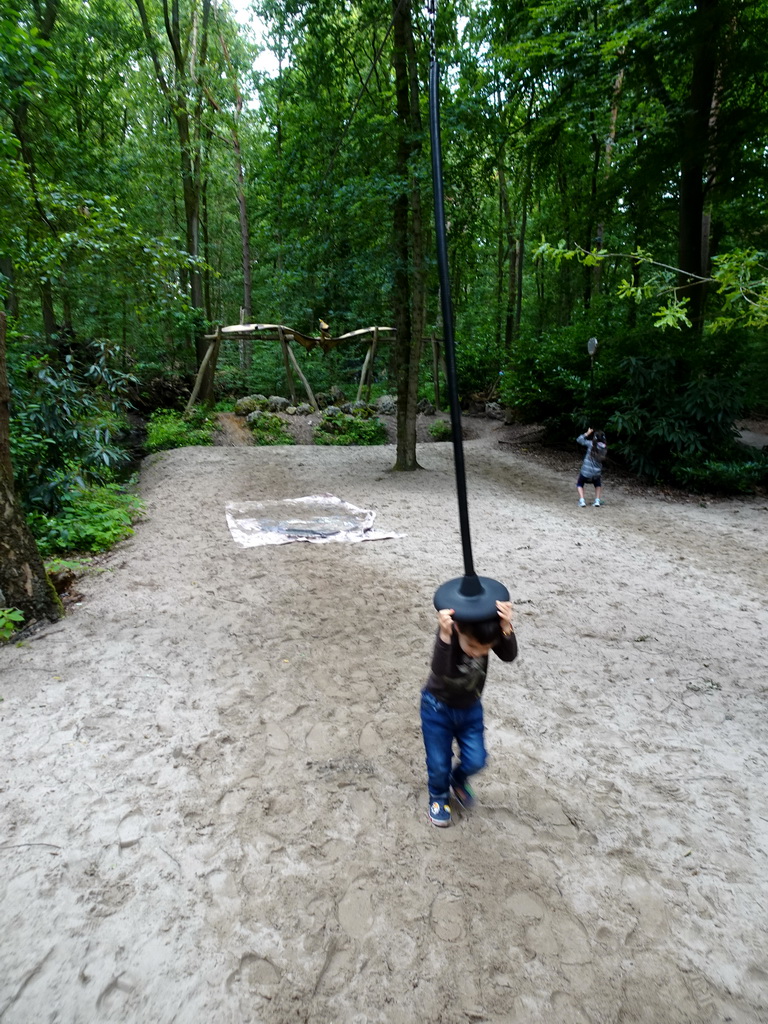 Max at the `Pterovlucht` zip line at the DinoPark at the DierenPark Amersfoort zoo