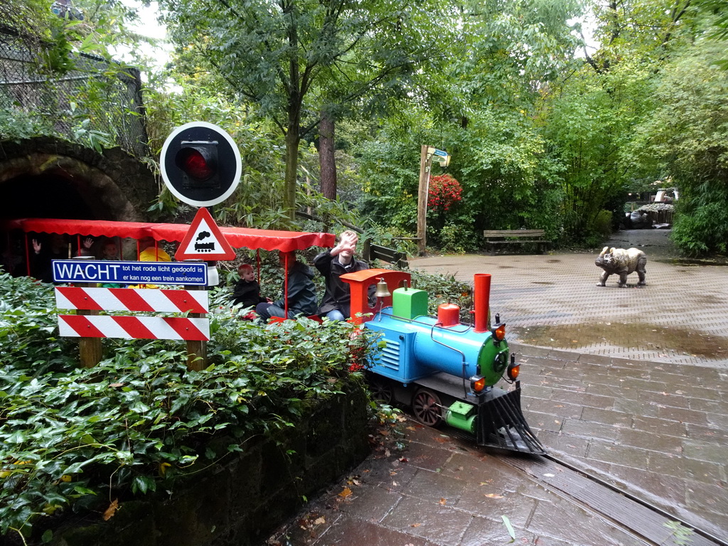 Tourist train and Rhinoceros statue at the DierenPark Amersfoort zoo