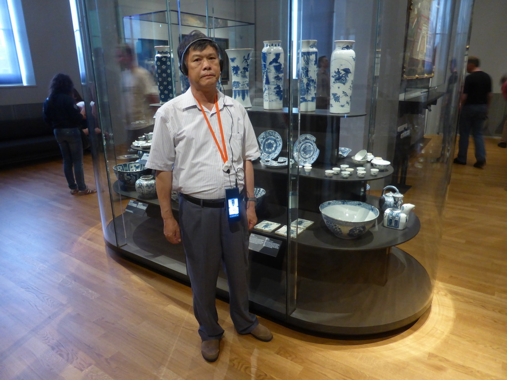 Miaomiao`s father with Chinese porcelain, at Room 2.9 at the Second Floor of the Rijksmuseum
