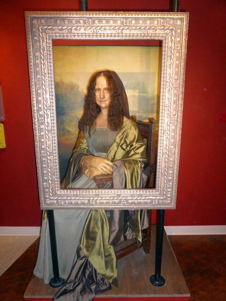 Wax statue of Mona Lisa at the Madame Tussauds museum