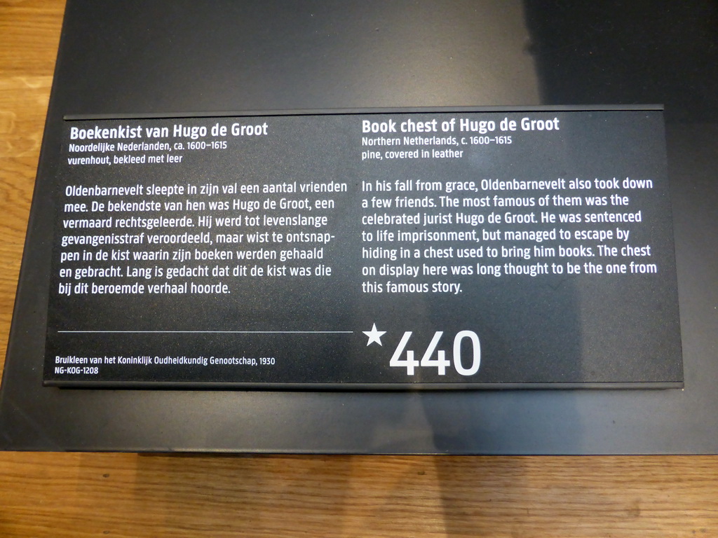 Explanation on the Book Chest of Hugo de Groot, at room 2.5 at the Second Floor of the Rijksmuseum