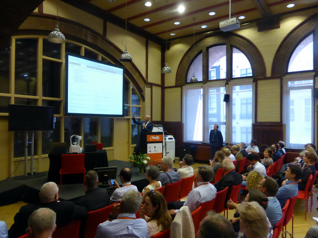 Presentation `Telemedicine: Connecting primary and secondary care` during the eHealth Week 2016 conference, in the Administratiezaal room at the first floor of the Beurs van Berlage conference center