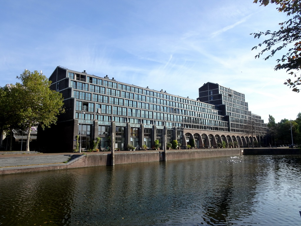 Building along the Entrepotdok canal, viewed from the northeast side of the Royal Artis Zoo