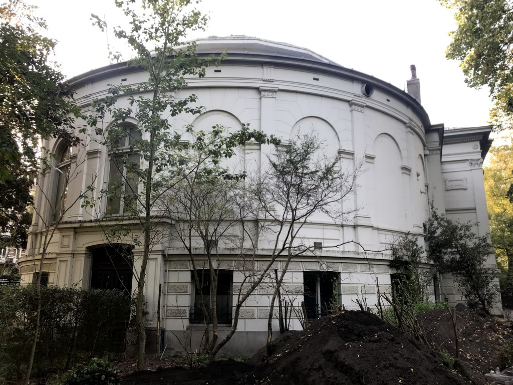 Southeast side of the Aquarium at the Royal Artis Zoo