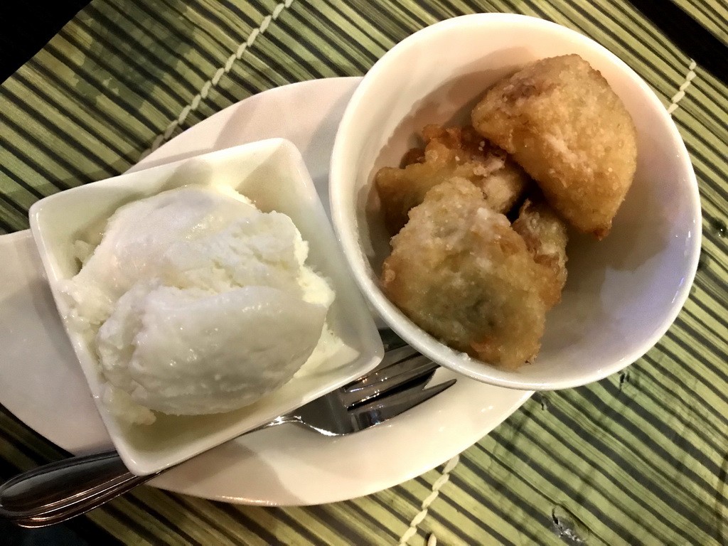 Dessert at the Saigon Càphê restaurant