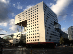 Front of the O|2 Building for Human Life Sciences at the De Boelelaan street