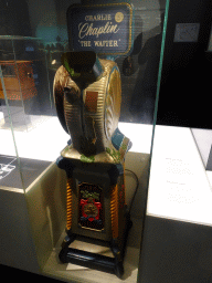 Mutoscope at the Panorama exhibition at the ground floor of the EYE Film Institute Netherlands, with explanation