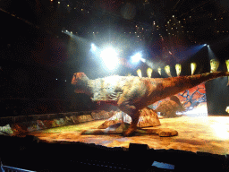 amsterdam_16_077 - 268 kb - 1024x768 - Tyrannosaurus Rex statue and Torosaurus statue at the stage of the Ziggo Dome, during the `Walking With Dinosaurs - The Arena Spectacular` show Tyrannosaurus Rex statue and Torosaurus statue at the stage of the Ziggo Dome, during the `Walking With Dinosaurs - The Arena Spectacular` show