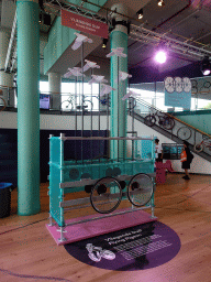 The Flying Pigeon at the Brilliant Bicycles exhibition at the Ground Floor of the NEMO Science Museum, with explanation