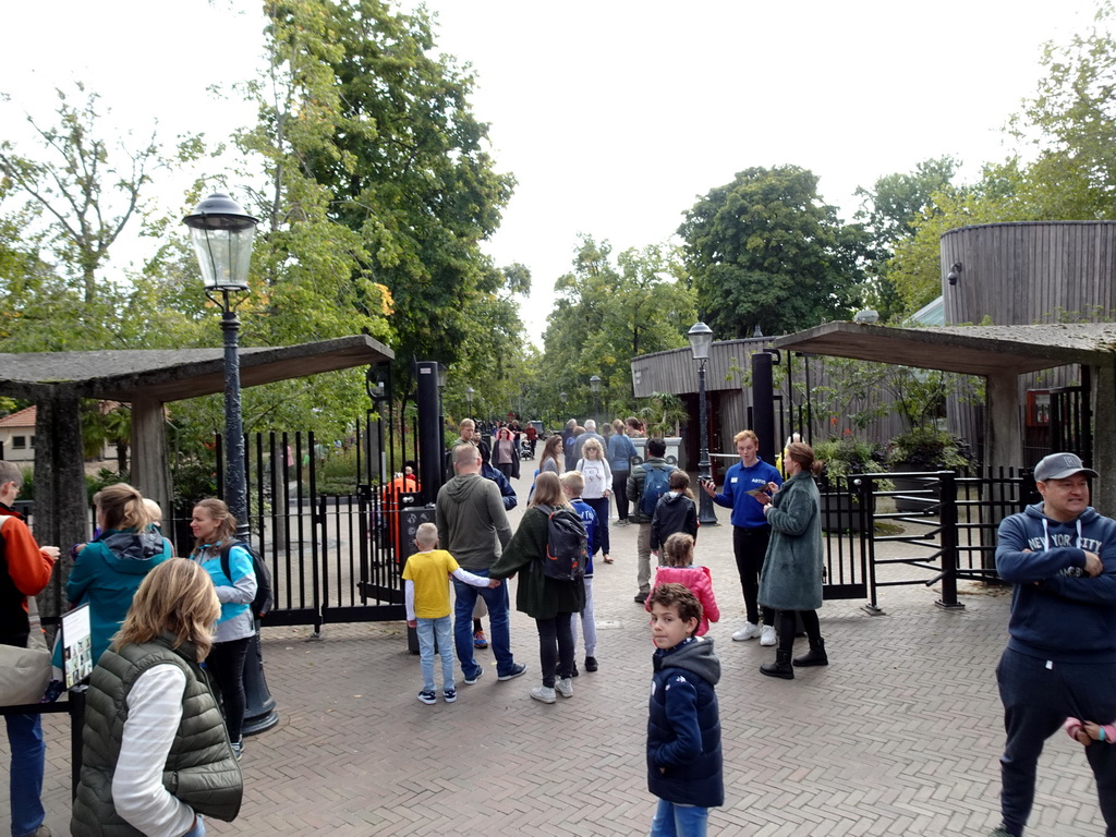 Entrance to the Royal Artis Zoo at the Plantage Kerklaan street