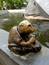 Monkey statue in front of the Japanese Macaques at the Royal Artis Zoo