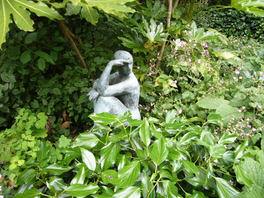 Statue in the garden of the Brouwersgracht 33 house