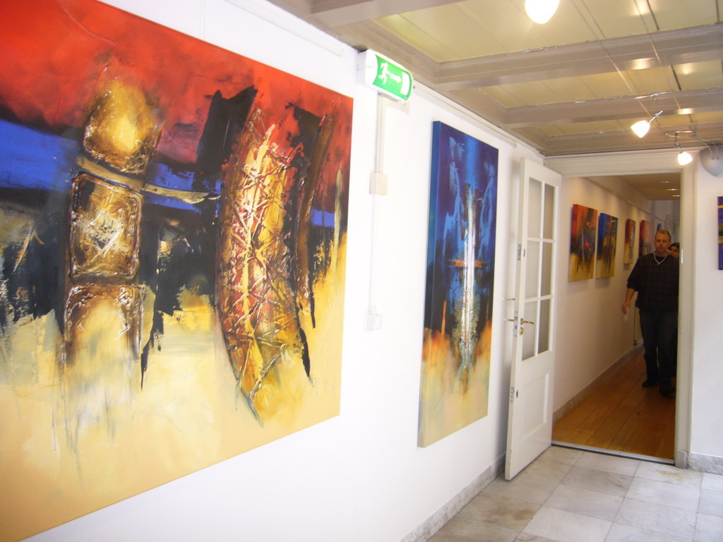 Hallway with paintings at a building at the Keizersgracht street