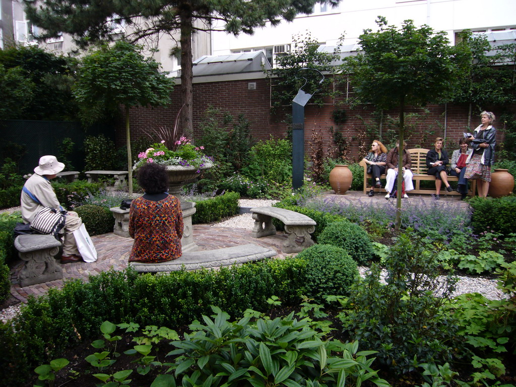 The garden of the Tassenmuseum Hendrikje