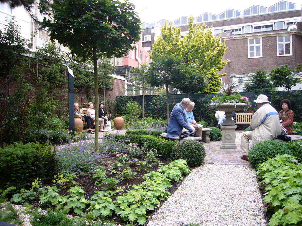 The garden of the Tassenmuseum Hendrikje