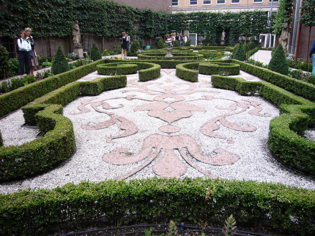 Garden of the Willet-Holthuysen Museum