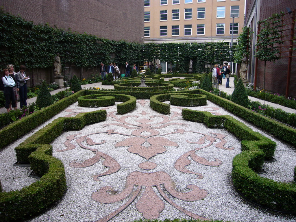 Garden of the Willet-Holthuysen Museum