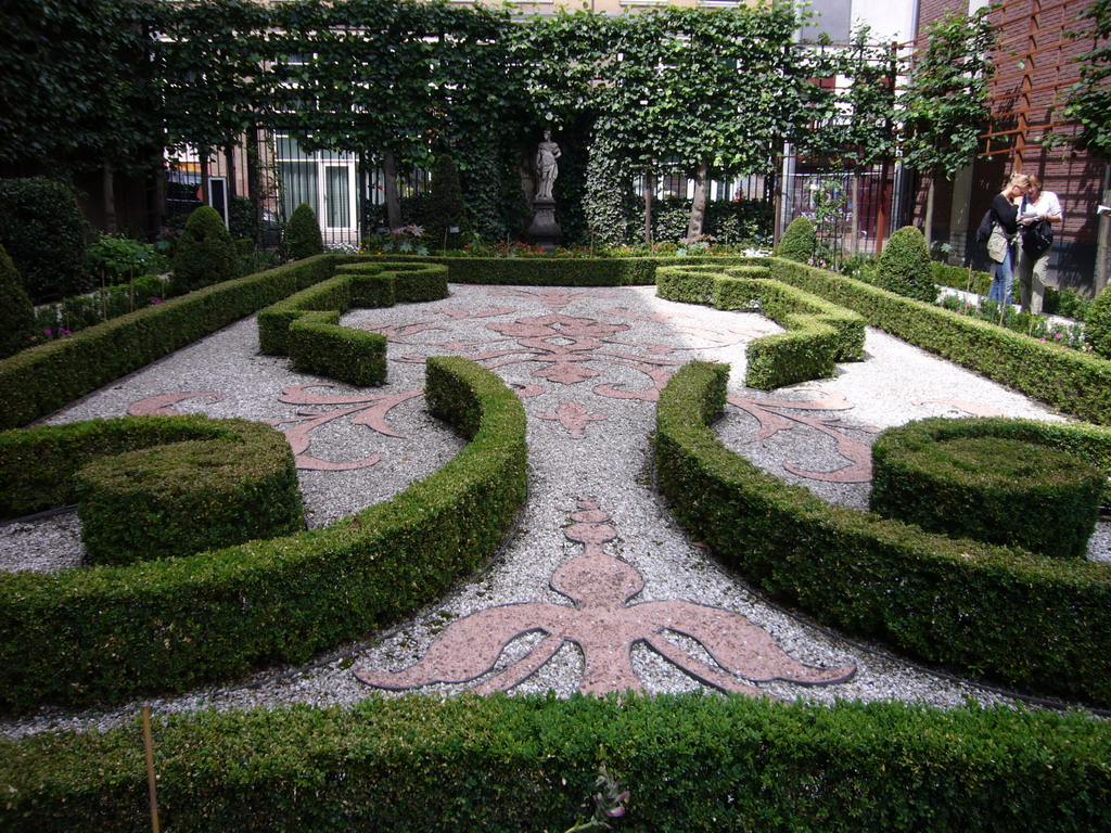Garden of the Willet-Holthuysen Museum