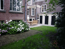 Garden and terrace of a building at the Herengracht street