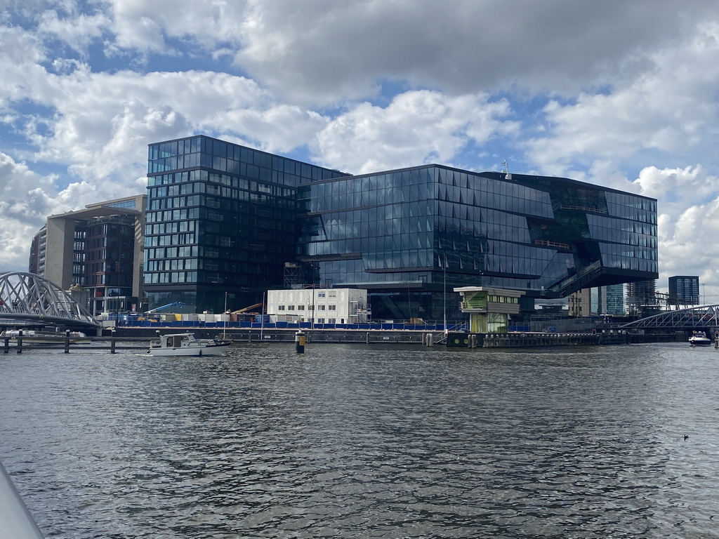 The Mr. J.J. van der Veldebrug bridge over the Oosterdok canal and the Oosterdokseiland island, viewed from the Oosterdok street