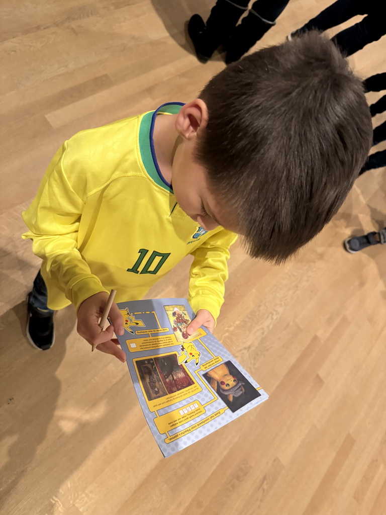 Max with the Pokémon scavenger hunt at the second floor of the Van Gogh Museum